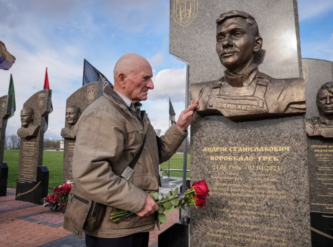 «Με τρυπούσαν αλλά δεν έβγαινε αίμα» – Η αφήγηση ενός από τους τελευταίους «εκκαθαριστές» του Τσερνόμπιλ