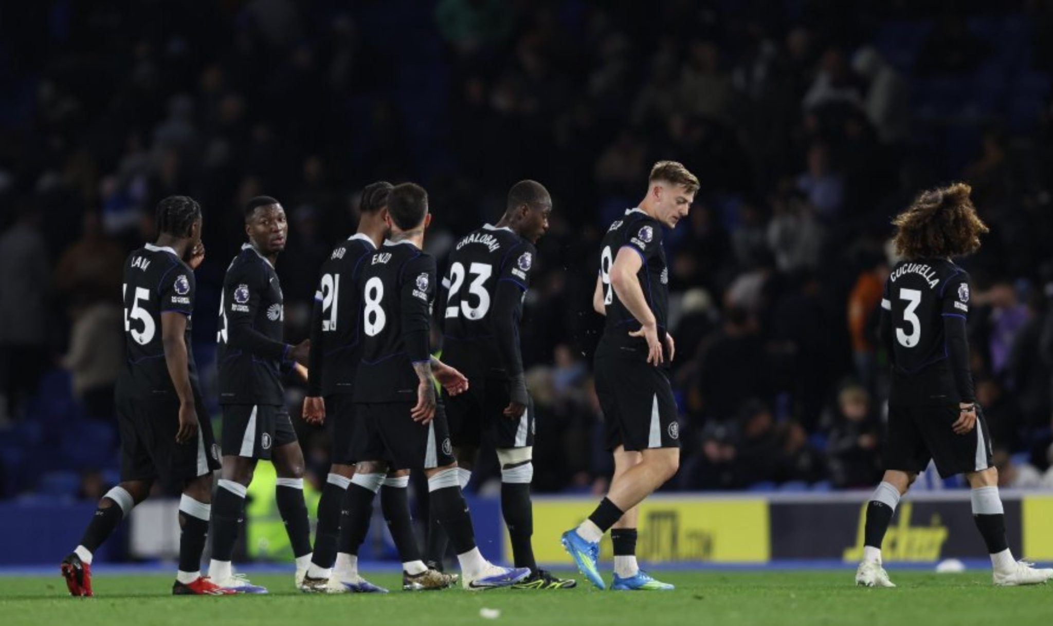 Ο «Τιτανικός» της Τσέλσι: Το αρνητικό ρεκόρ, το κράξιμο της εξέδρας και η… πιτσαρία (vids, pics)