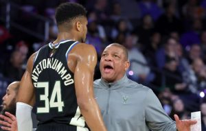 Ο Ρίβερς έριξε τη «βόμβα» για τον Αντετοκούνμπο: «Θα φύγει από τους Μπακς αν…» (vid)