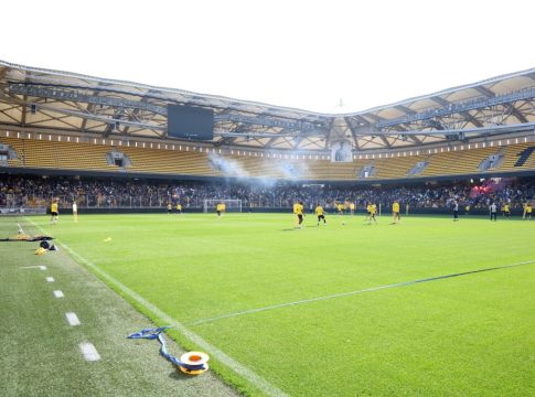 Περισσότεροι από 8.000 οπαδοί της ΑΕΚ στην προπόνηση πριν τον ΠΑΟΚ