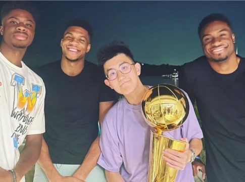 Ανάρτηση με Γιάννη, Γκάλη και Σιάο ο Γκάτζιος (υπεύθυνος επικοινωνίας Άρη): «Ηχηρό μήνυμα που θα ακουστεί παγκοσμίως»