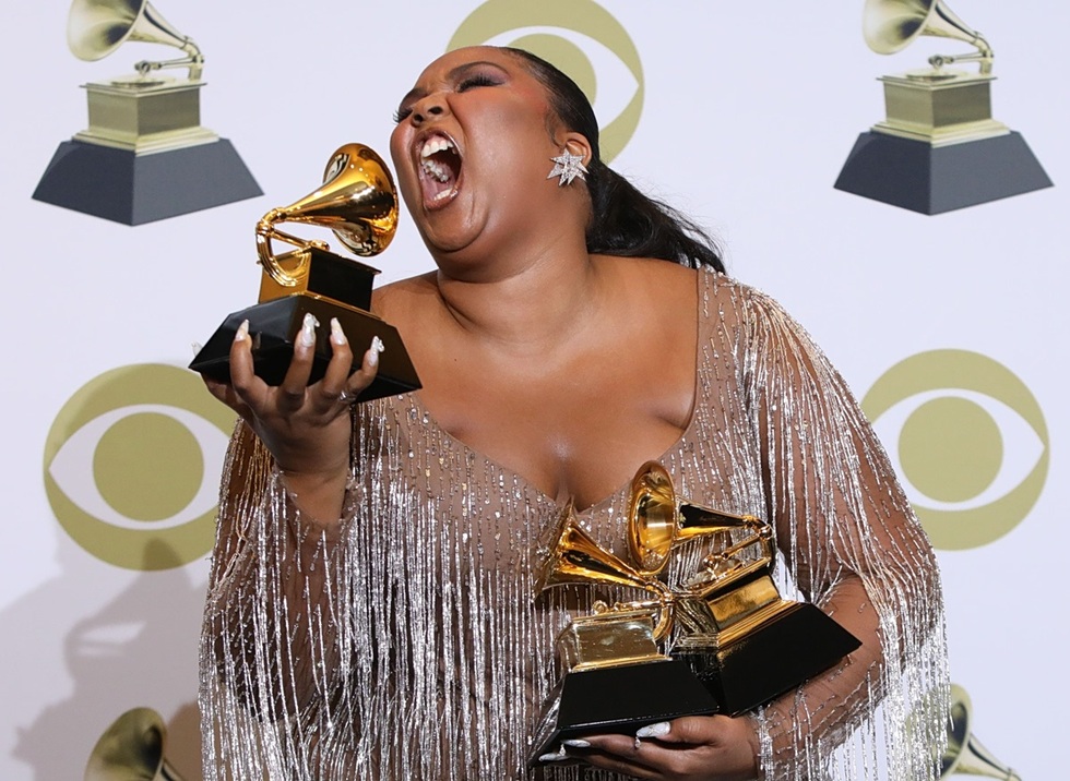 Lizzo: Αποκάλυψε ότι έκανε για πρώτη φορά σεξ μετά τα 30 της