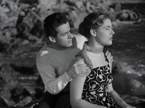 Το μοναδικό δυστύχημα στην ιστορία του ελληνικού κινηματογράφου – Πως πέθανε η συμπρωταγωνίστρια του Α. Αλεξανδράκη