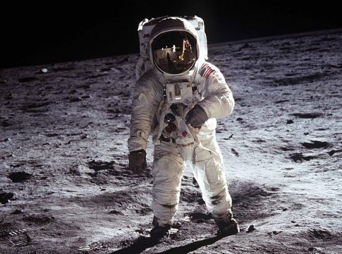 Σελήνη: Γιατί πήρε στην ανθρωπότητα τόσο καιρό να επιστρέψει;