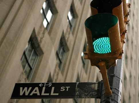 Economist: Μετρά αντίστροφα ο χρόνος του private credit – Ορατή μια νέα κρίση στην παγκόσμια οικονομία;