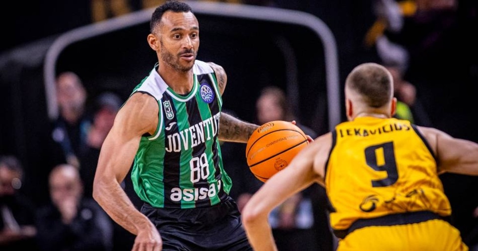 Χάνγκα ενόψει ΑΕΚ: «Είναι τελικός, ρισκάρουμε τη ζωή μας»