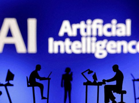 Αγορά εργασίας: Σε δύσκολη θέση όσοι χάνουν την εργασία τους λόγω της τεχνητής νοημοσύνης