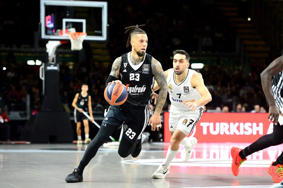 Με δύο «ερυθρόλευκους» η κορυφαία πεντάδα του Χάκετ στη Euroleague (vid)