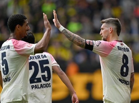 Πέρασε από τη Βεστφαλία η Λεβερκούζεν (0-1) – Παραπαίει η Βόλφσμπουργκ (1-2)