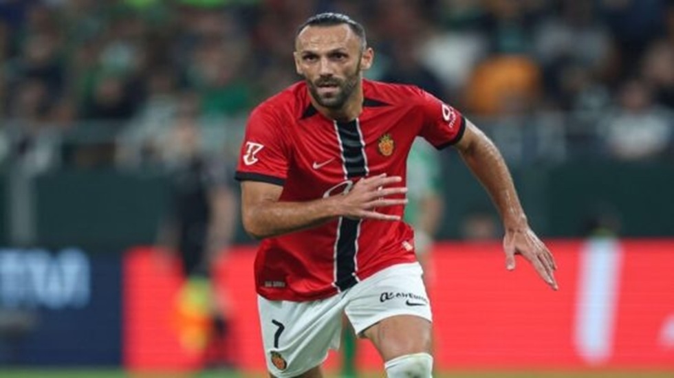 Ανεβασμένοι νησιώτες & επικίνδυνο αουτσάιντερ