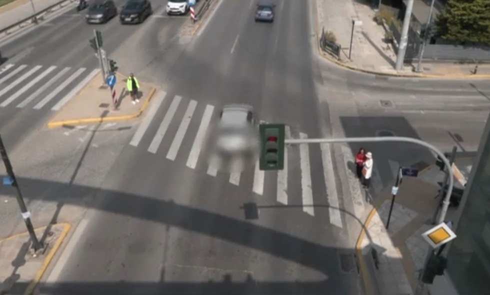 «Μπαράζ» παραβάσεων στους άδειους δρόμους της Αθήνας