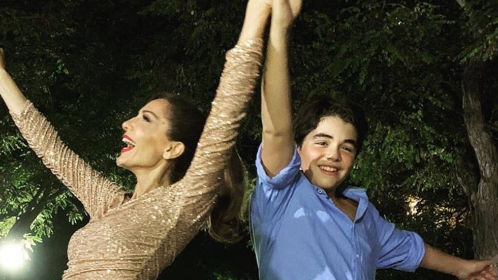 Δέσποινα Βανδή: Ο γιος της Γιώργος Νικολαΐδης κάνει τα πρώτα του βήματα στη μαγειρική – Το δείπνο που εντυπωσίασε