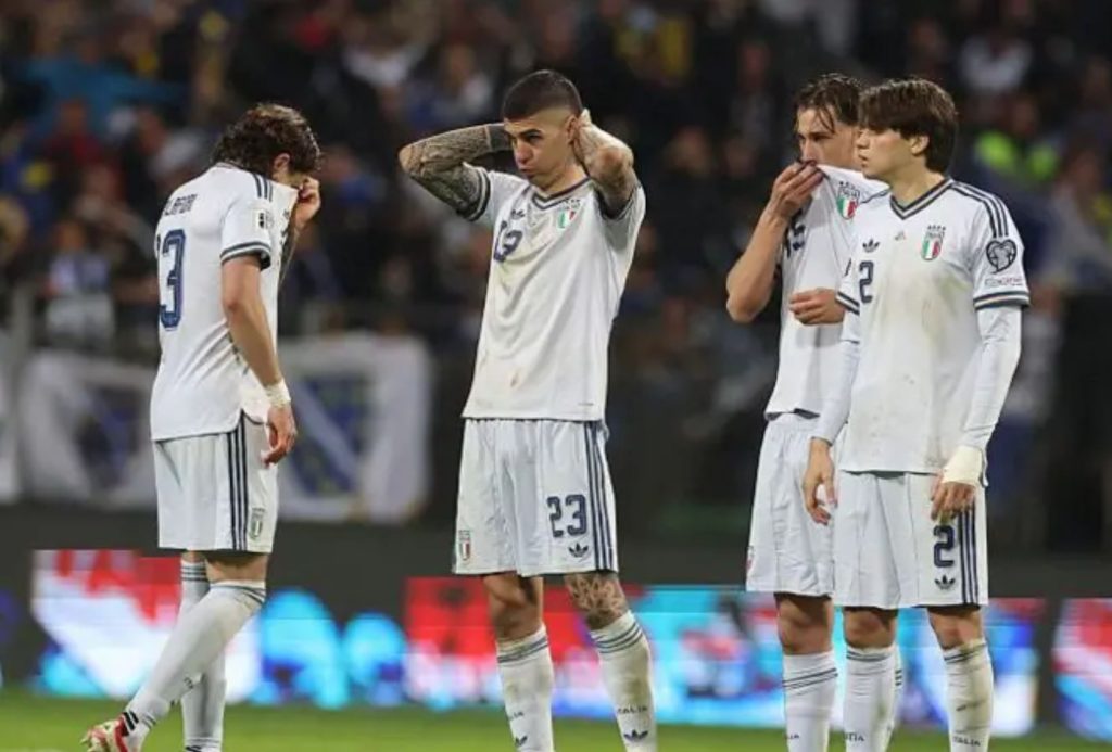 Κατακραυγή των ιταλικών ΜΜΕ για τον αποκλεισμό από το Μουντιάλ: «Ντροπή, καταστροφή» (pics)