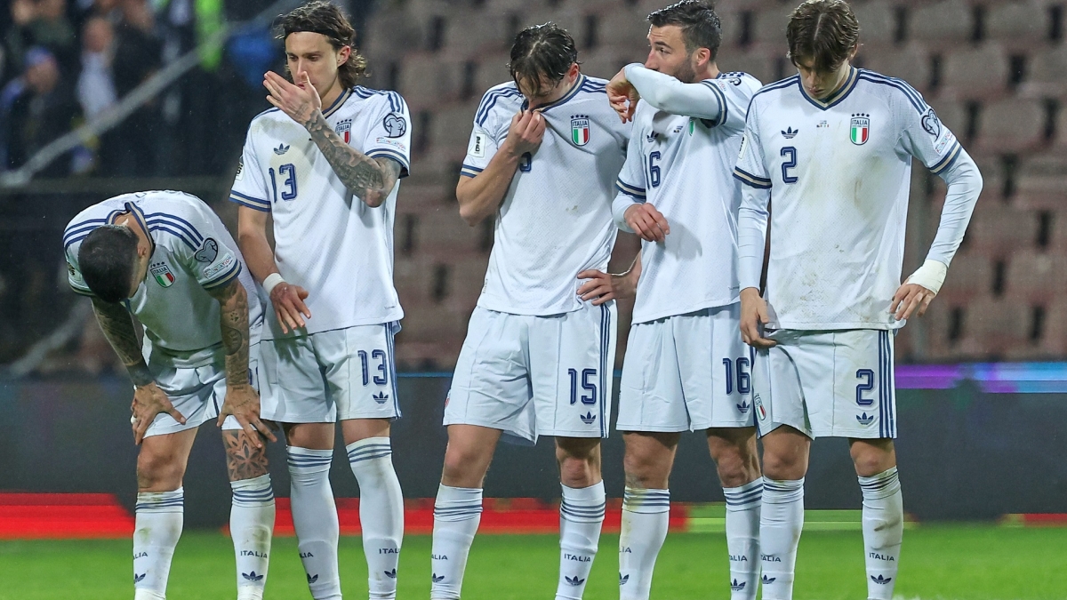 Η Ιταλία ξανά εκτός Μουντιάλ με την «κατάρα» του Σουάρεζ να οδηγεί στο… 2030