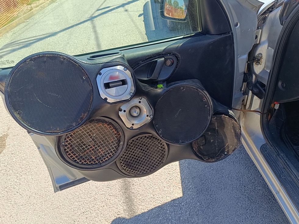 Αχαρνές: Συνελήφθη 25χρονος για διατάραξη κοινής ησυχίας – Το ηχοσύστημα μεγάλης ισχύος στο αυτοκίνητό του