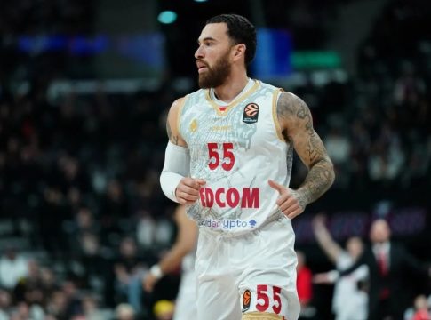 Το καλοκαίρι του Μάικ Τζέιμς και… η αδυναμία του στον Τσάβι Πασκουάλ