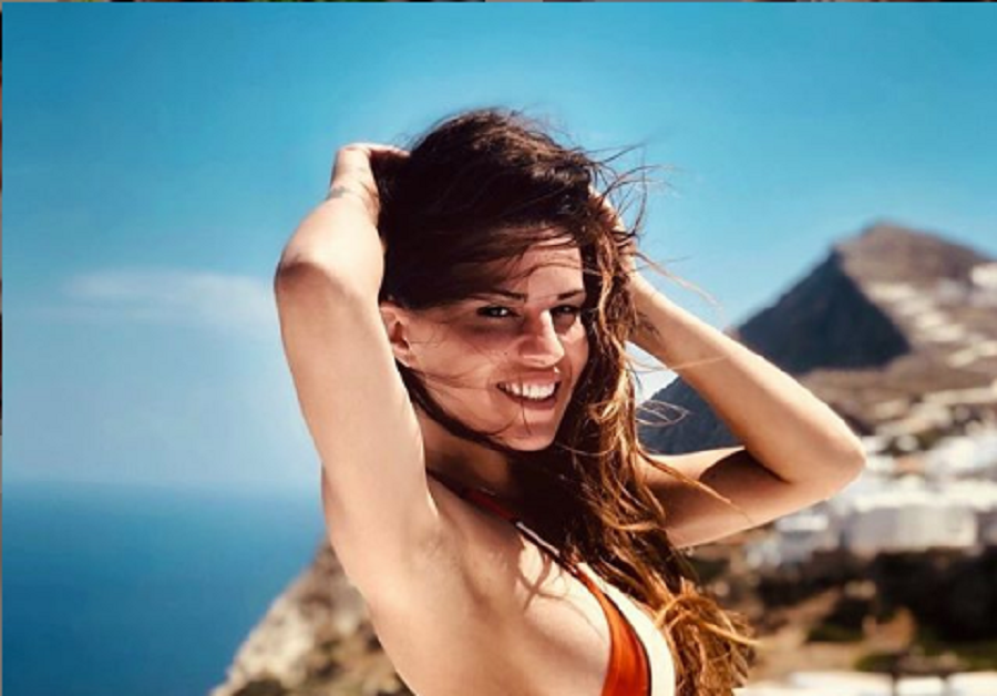 Άκρως καλοκαιρινή η Χριστίνα Κολέτσα: Ποζάρει με μπικίνι και… αποθεώνεται