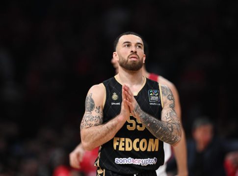 Το «κόμπλεξ του Τζέιμς με τον Ολυμπιακό» και η ειρωνική απάντηση του Αμερικανού της Μονακό