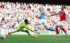 Θα «πετάξει» κι αυτή την ευκαιρία; – Η Άρσεναλ πάει στο «Etihad» για το ματς της 20ετίας στην Premier League (pic, vids)