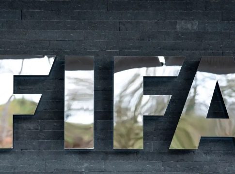 «Άνοιξε ο ασκός του αιόλου»: Ομαδική αγωγή παικτών κατά της FIFA