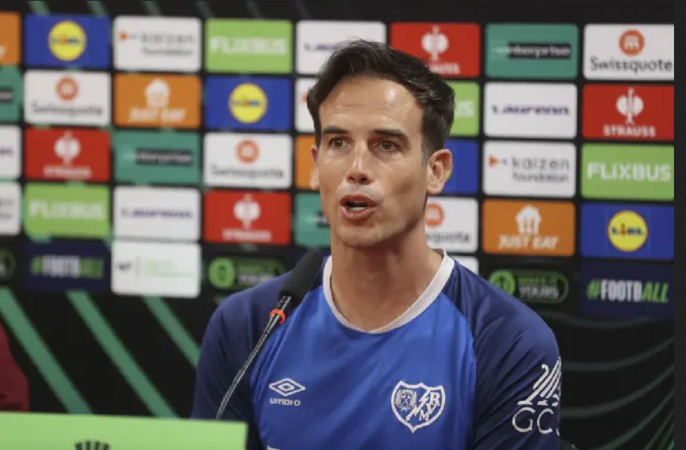 Προπονητής Βαγιεκάνο: «Η ισορροπία είναι ένα από τα βασικά χαρακτηριστικά της ΑΕΚ – Μακάρι να κατακτήσουμε το Conference League»