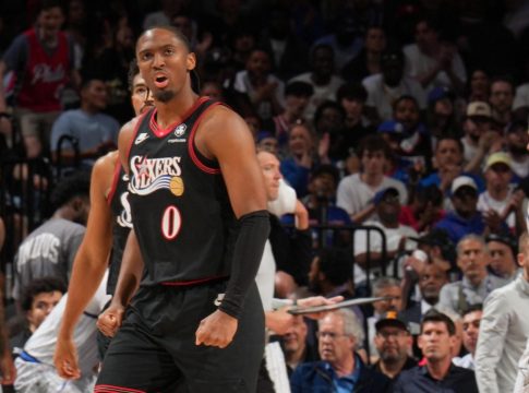 ΝΒΑ: Προκρίθηκαν στα play offs οι Σίξερς, εκτέλεσε τους Κλίπερς ο Κάρι και κράτησε ζωντανούς τους Γουόριορς (vids)