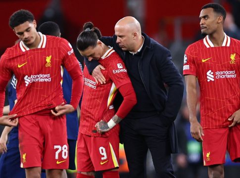 Η Λίβερπουλ «ψάχνεται» για προπονητή και ο Σλοτ βλέπει… λαμπρό μέλλον: «Μεγάλη πρόκληση αυτό το καλοκαίρι» (vid)