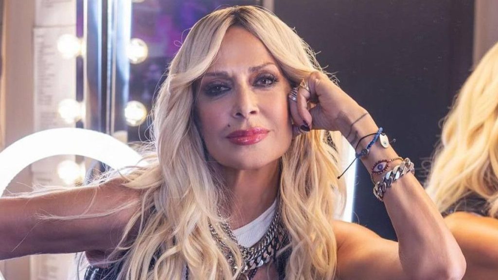 Τέλος η Άννα Βίσση: Η αποχώρηση που αλλάζει τα δεδομένα στη νυχτερινή Αθήνα