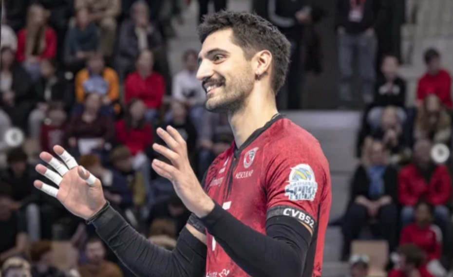 Ολυμπιακός: Πήρε Κωτσάκη, κλείνει Ράπτη