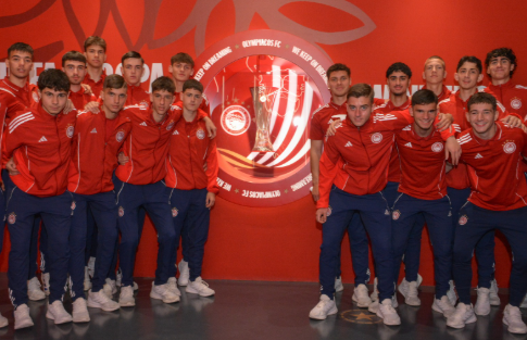 Οι παίκτες της Ακαδημίας βρέθηκαν στο Μουσείο του Ολυμπιακού (pics, vid)