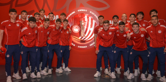 Οι παίκτες της Ακαδημίας βρέθηκαν στο Μουσείο του Ολυμπιακού (pics, vid)