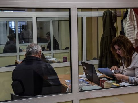 Eurostat: Αρνητική «πρωταθλήτρια» η Ελλάδα στην εργασία τα Σαββατοκύριακα (πίνακες)