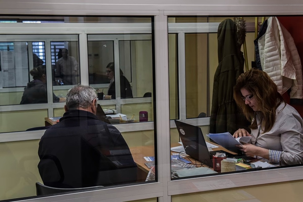 Eurostat: Αρνητική «πρωταθλήτρια» η Ελλάδα στην εργασία τα Σαββατοκύριακα (πίνακες)
