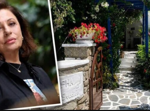Αυτό είναι το παλάτι της Χαρούλας Αλεξίου σε πανέμορφο ελληνικό νησί