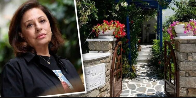 Αυτό είναι το παλάτι της Χαρούλας Αλεξίου σε πανέμορφο ελληνικό νησί