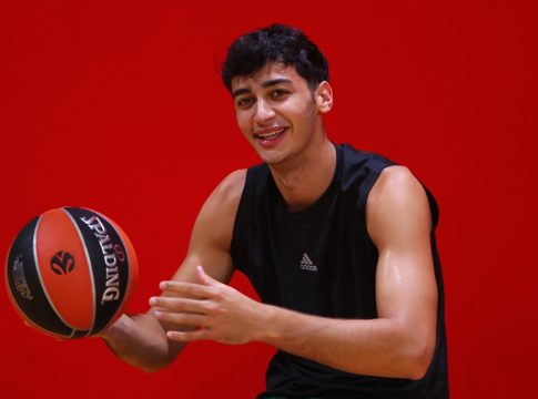 Απέσυρε την υποψηφιότητά του στο Draft o Σαμοντούροφ