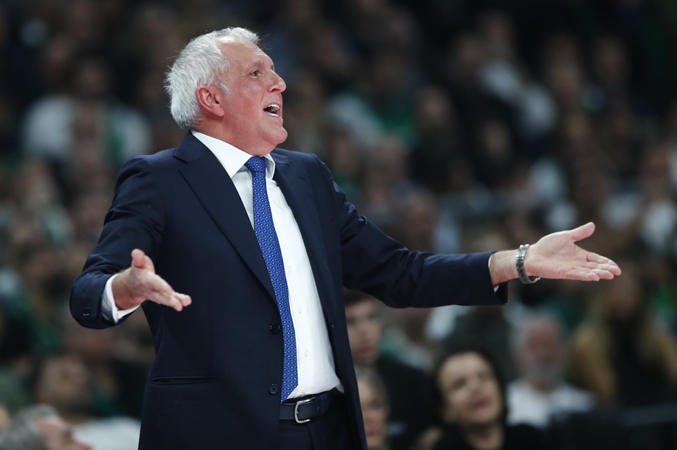 Έφτασε στο «Telekom Center» ο Ζέλικο Ομπράντοβιτς (vid)