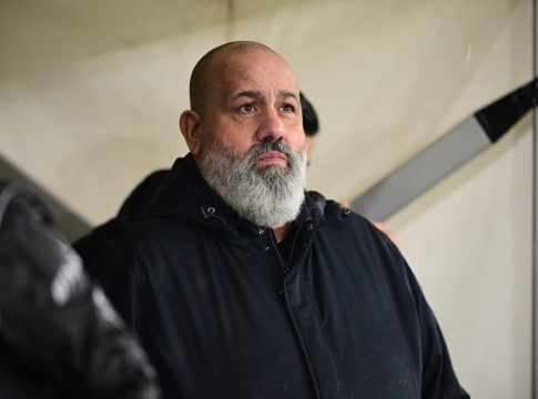 Καραπαπάς: «Υπάρχουν άλλοι κανονισμοί για εμάς;» (pic)