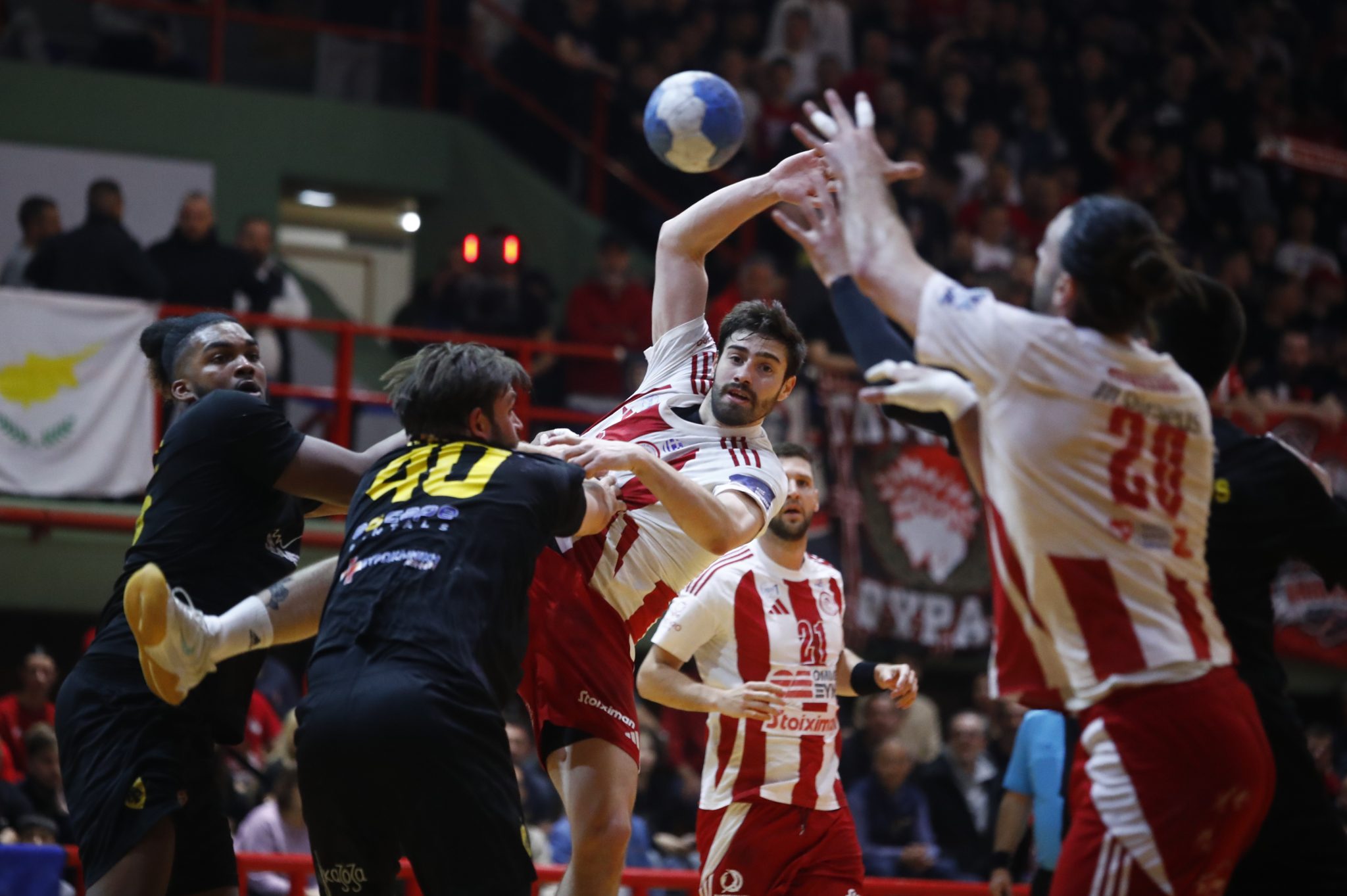 ΑΕΚ – Ολυμπιακός: Για το 2-0 η Ένωση, για την ισοφάριση και το νέο πλεονέκτημα οι «ερυθρόλευκοι»