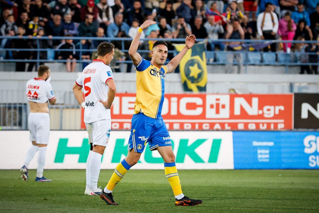Αστέρας Τρίπολης – Πανσερραϊκός 1-0: «Χρυσάφι» παραμονής για τους Αρκάδες με… λυτρωτή Μακέντα
