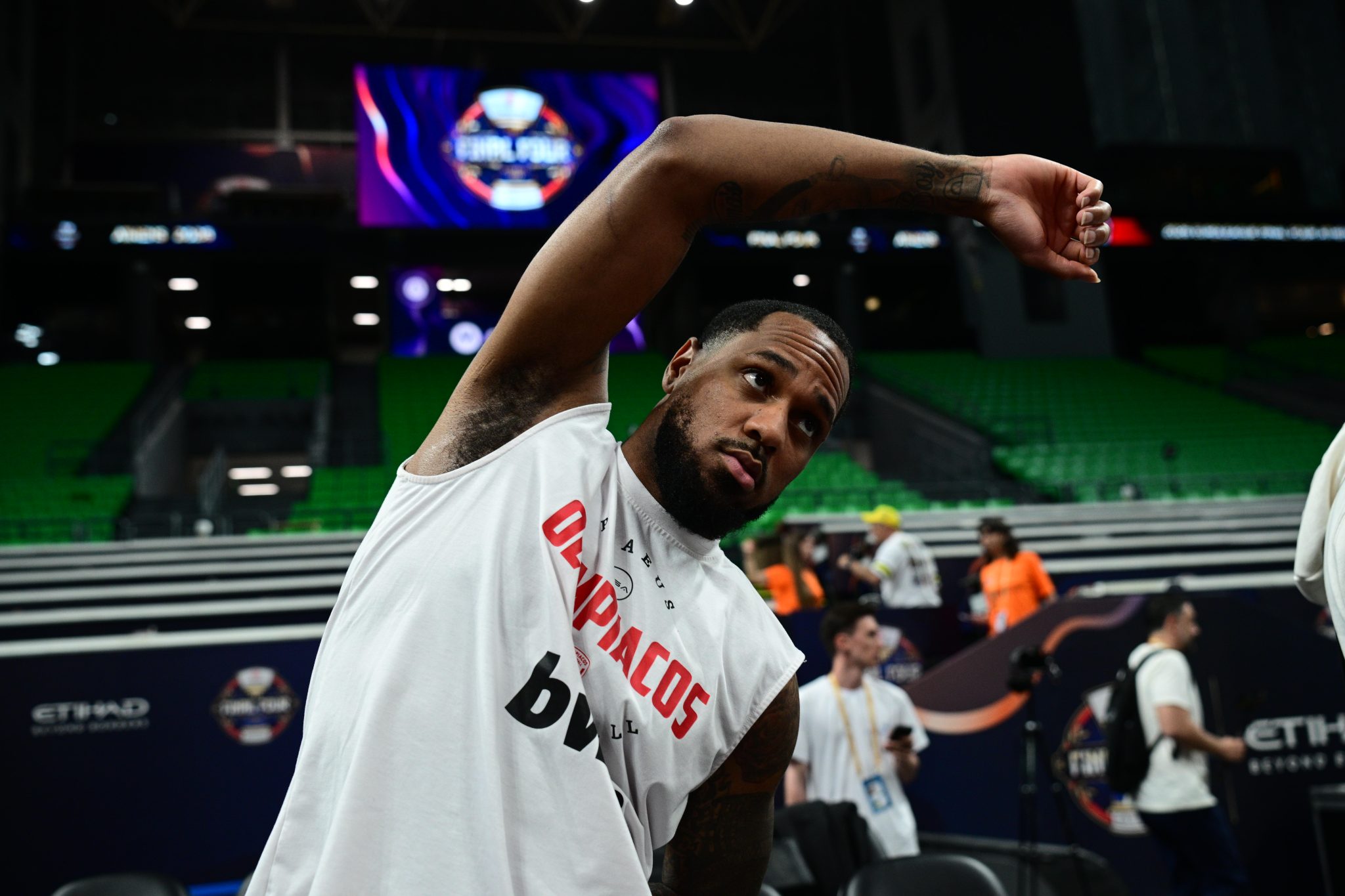 Το shoot around του Ολυμπιακού μέσα από το T-Center πριν από το μεγάλο παιχνίδι με τη Φενέρμπαχτσε (vids)
