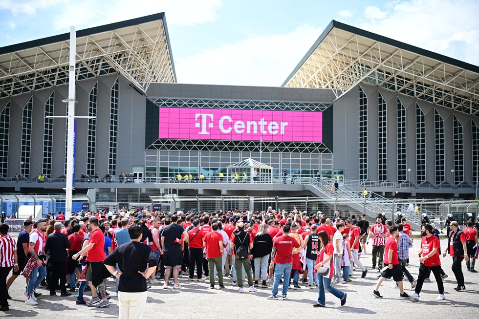Live από το «T-Center» για το Final Four: Η αντίστροφη μέτρηση για το Ολυμπιακός-Φενέρ