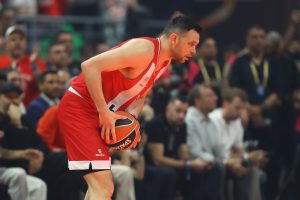Έβδομη ομάδα που θα παίξει τελικό στη χώρα της ο Ολυμπιακός