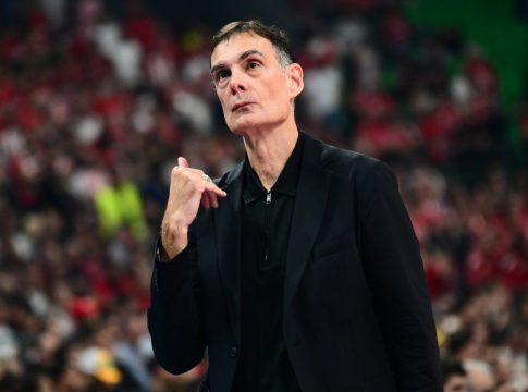 Ατάκα με νόημα από τον Μπαρτζώκα στα αποδυτήρια μετά την πρόκριση! (vid)