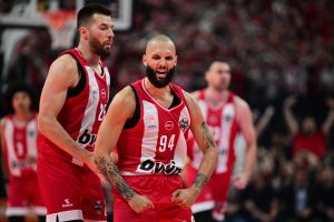 Ολυμπιακός: Η απίστευτη άμυνα, η κυριαρχία στο ριμπάουντ και οι εκπληκτικές επιδόσεις των παικτών