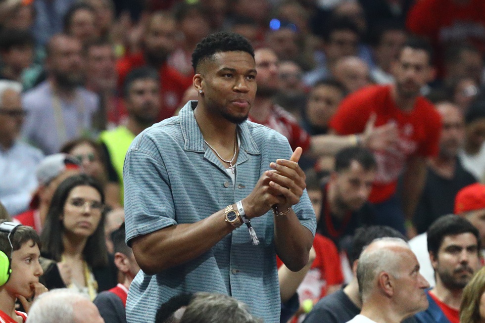 Στο «Telekom Center» για τον τελικό της Euroleague ο Γιάννης Αντετοκούνμπο (pics)