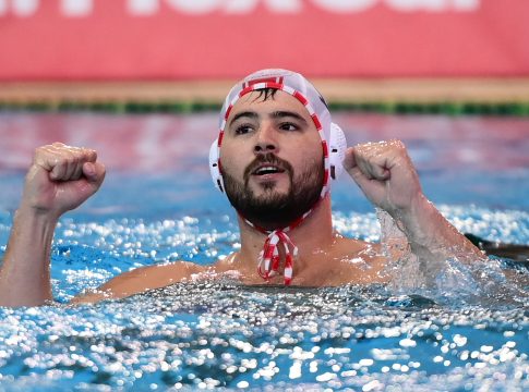 Ολυμπιακός – Παναθηναϊκός 15-12: «Ναύαρχος» ο Θρύλος, έκανε το 1-0 στους τελικούς