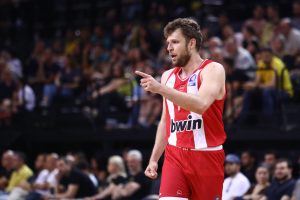 ΑΕΚ-Ολυμπιακός 68-95: Ισοπέδωσε την Ένωση και τώρα… οι δυο τους!