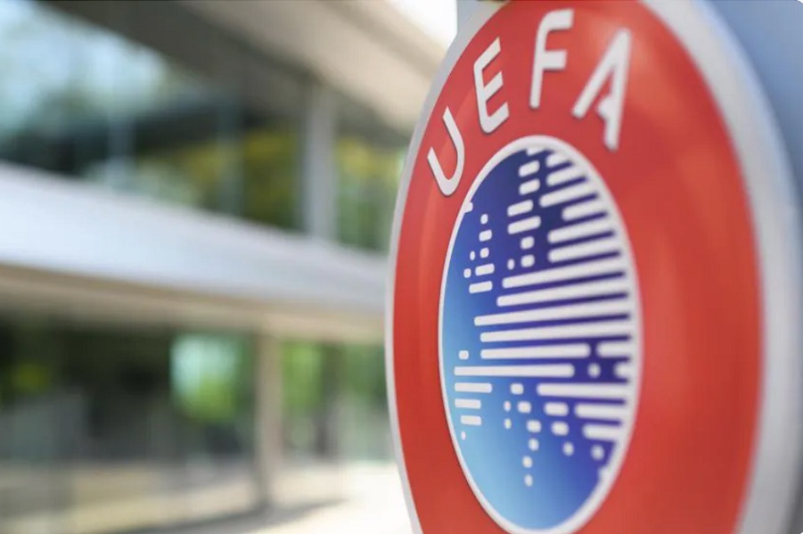 Η UEFA αφαίρεσε το δίπλωμα προπονητή σε Τσέχο που βιντεοσκοπούσε τις παίκτριές του στα αποδυτήρια