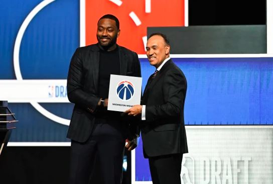 NBA draft 2026: Στο Νο.1 οι Γουίζαρντς – Στο Νο. 10 οι Μπακς (vids)